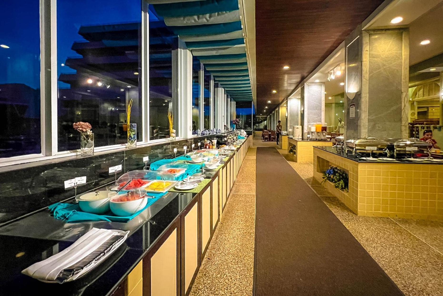 Patong Resort Hotel - Sha Extra Plus Exterior foto